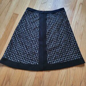 White House Black Market Womens Size 6 A-Line Skirt Black & White Geometric